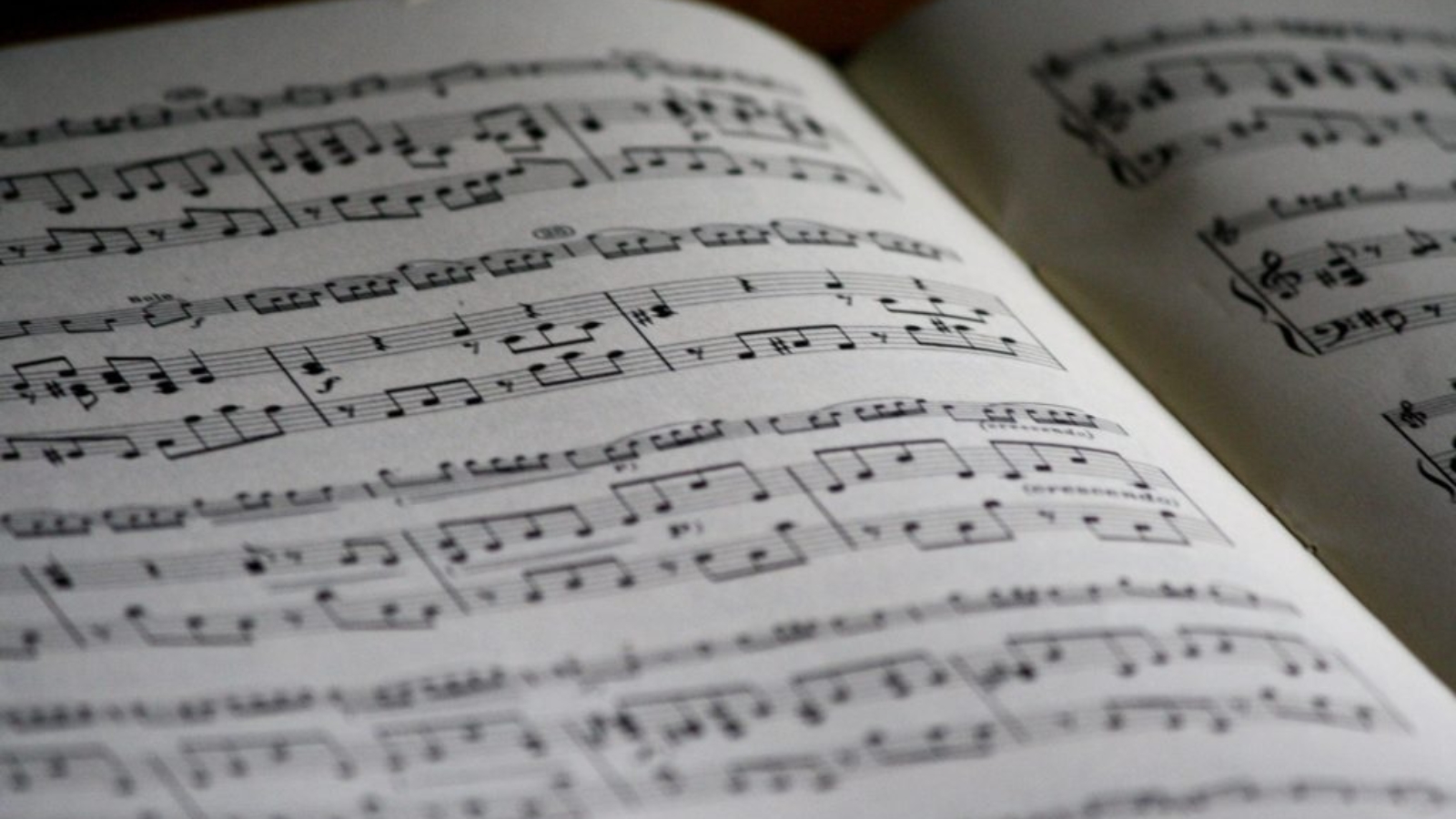 music-sheet-1326999_1920-1024x683